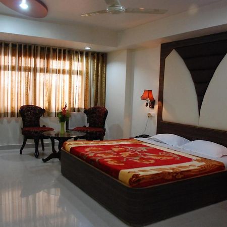 Hotel Grand Arjun Rāipur Buitenkant foto