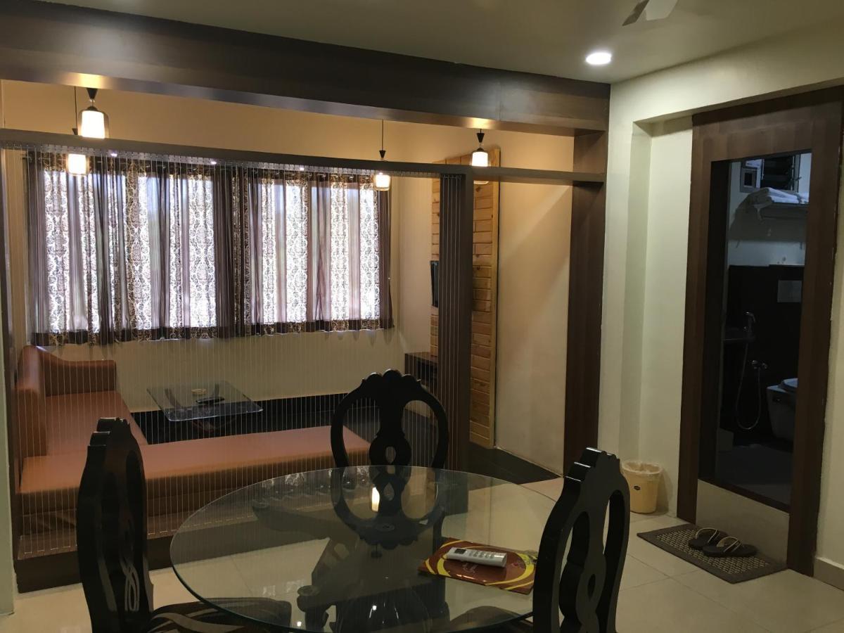 Hotel Grand Arjun Rāipur Buitenkant foto
