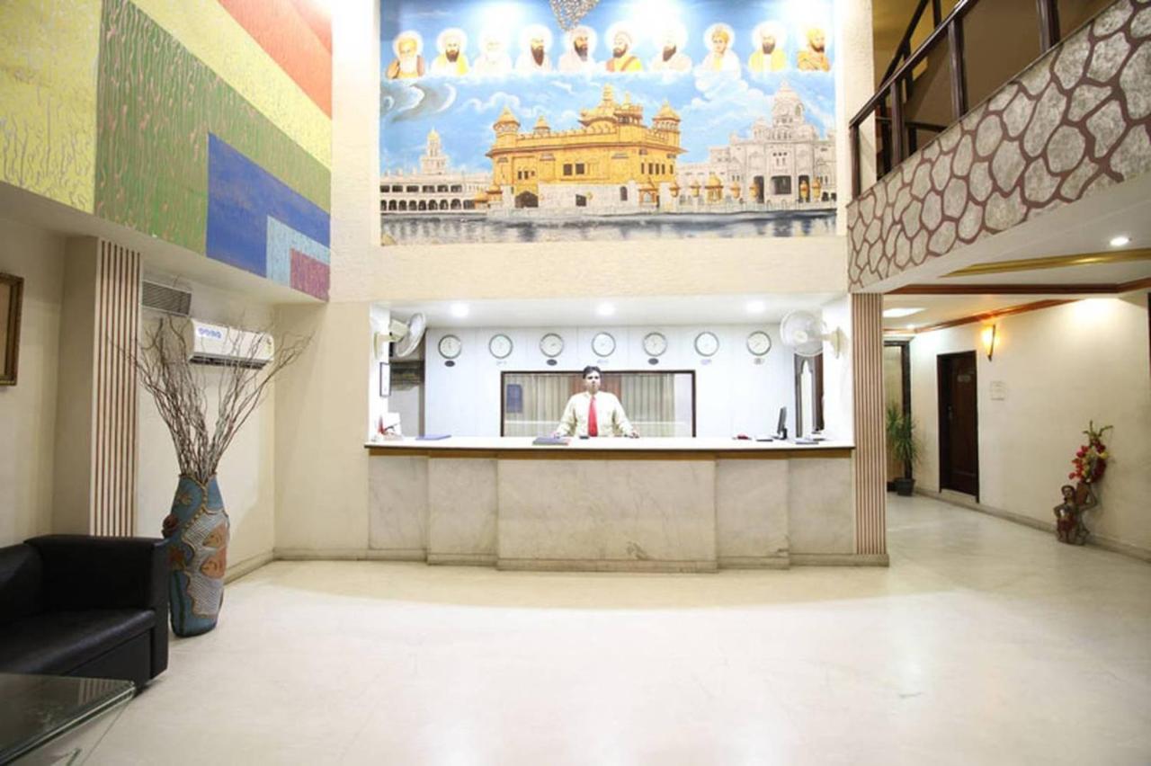 Hotel Grand Arjun Rāipur Buitenkant foto