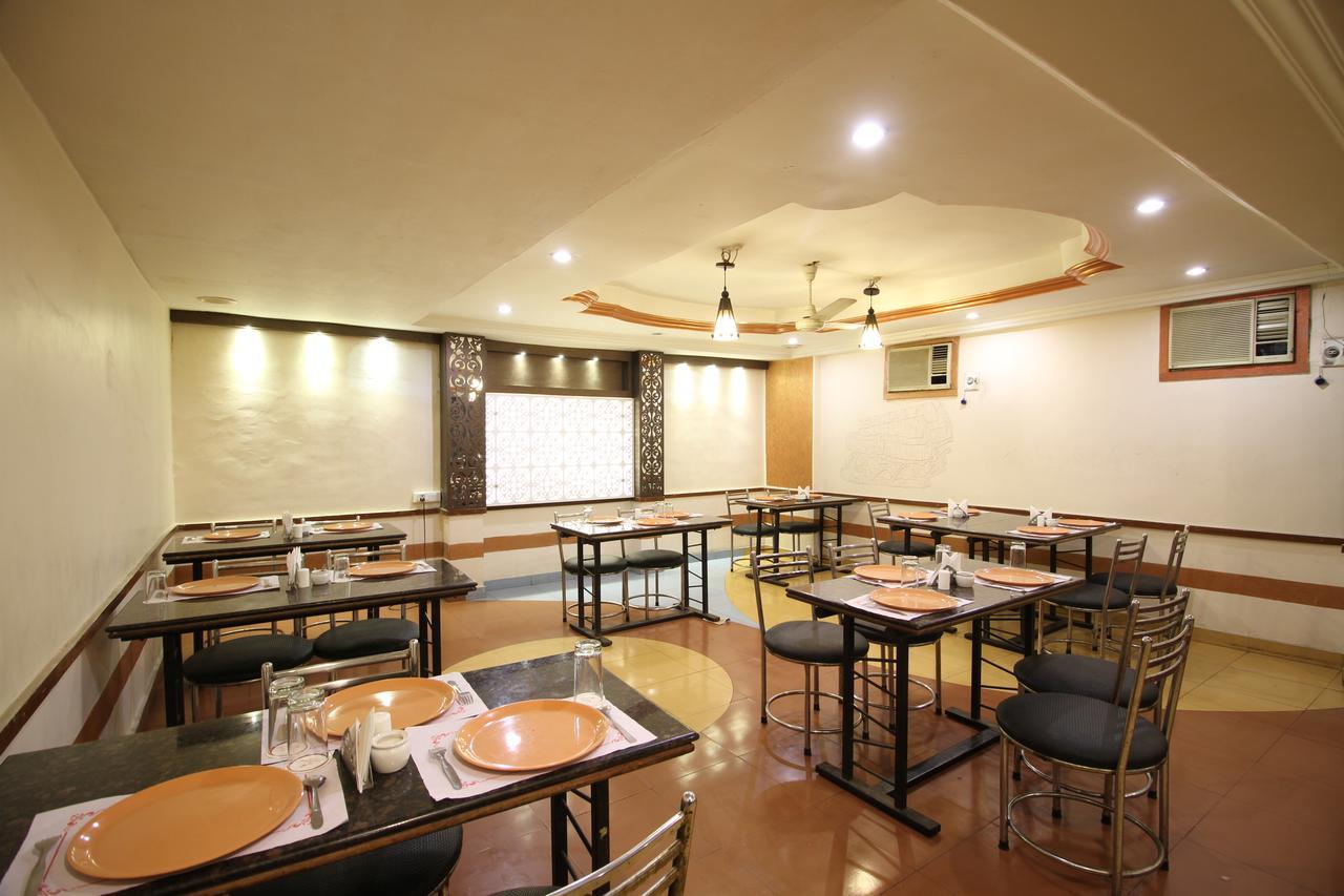 Hotel Grand Arjun Rāipur Buitenkant foto